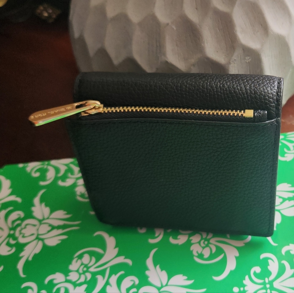 Michael Kors Fulton Leather Bifold Wallet EUC - Picture 3 of 13